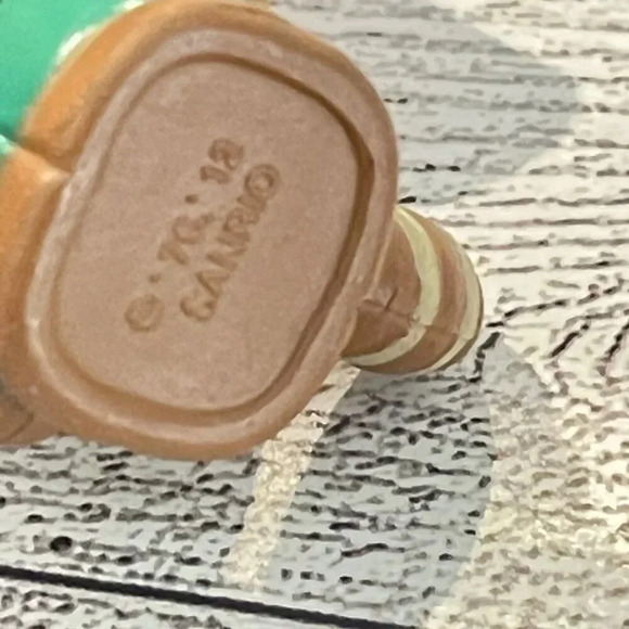 Mini Figurine Sanrio - Hello Kitty Ourson Bear +/- 2.5 cm - Picture 3 of 3